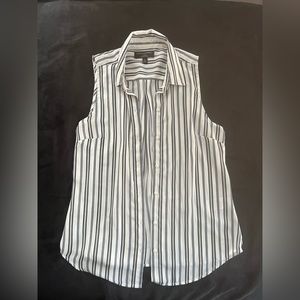 Banana Republic ladies sleeveless blouse